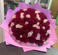 101 роза 2сорт Ред наоми и Аваланж свит